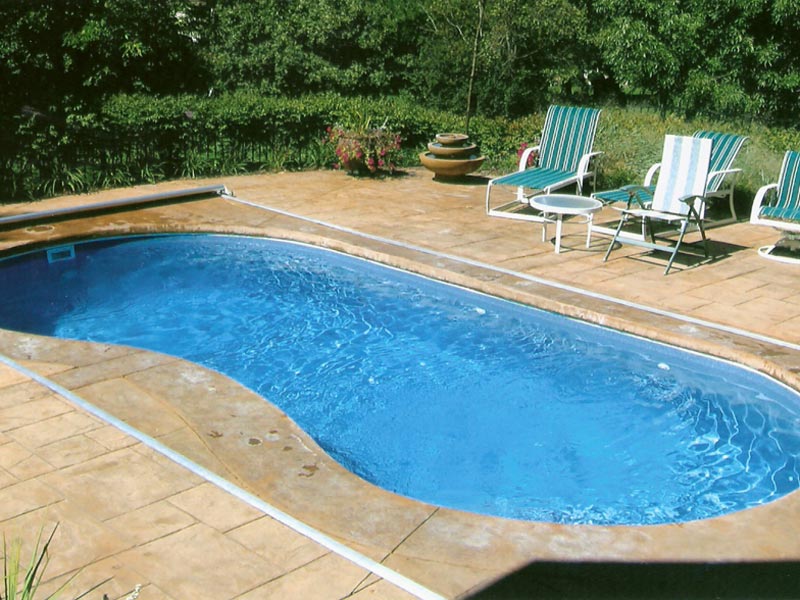 Kidney shaped fiberglass pool designs