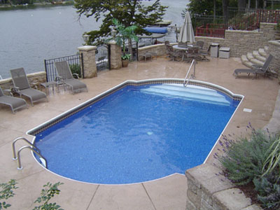 photo of pool by Lake Holiday, IL