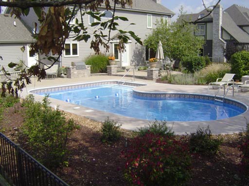 photo of kidney shaped pool plus entry Batavia, IL